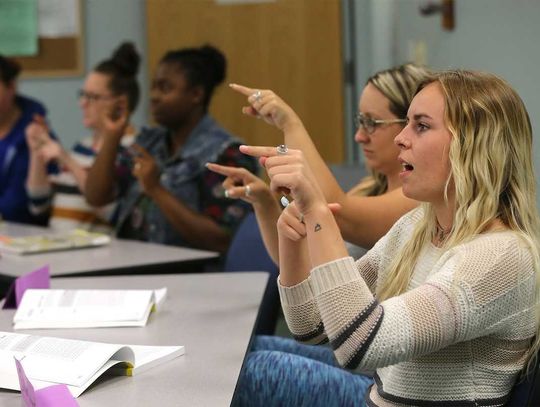 Become a professional interpreter at WNC