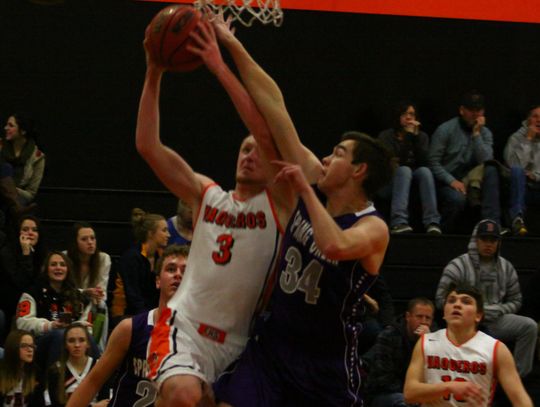 Boys basketball: Win over Elko highlights big weekend for Vaqueros