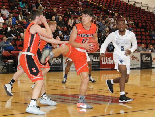 Cold-shooting Vaqueros fall in state semifinals