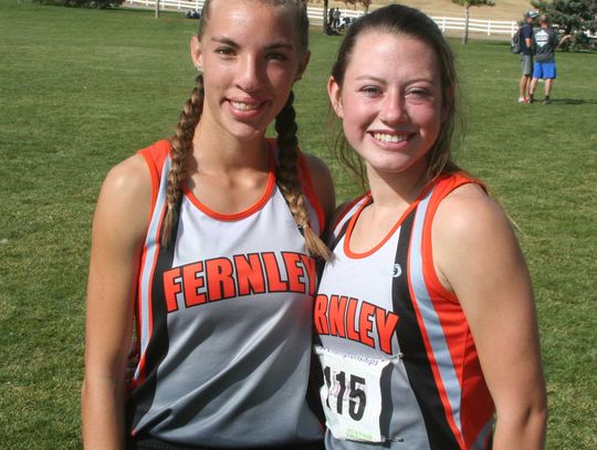 Crook, Derley overcome injuries to qualify for State cross country meet