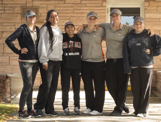 Fernley qualifies three for state golf meet