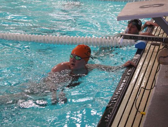 Fernley swimmer overcomes scoliosis to place at State