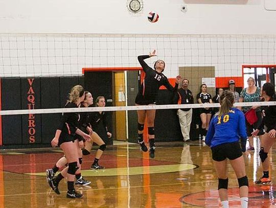 FHS Volleyball Fernley vs Lowry Sep. 7