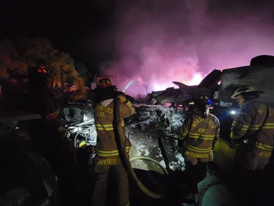 Fire destroys shed behind Carpet King