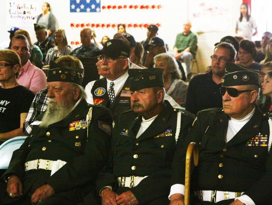 FIS pays tribute to veterans
