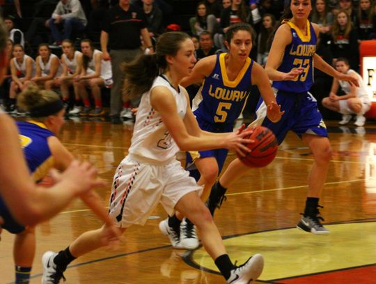 Girls basketball: Lowry spoils Vaqueros home opener