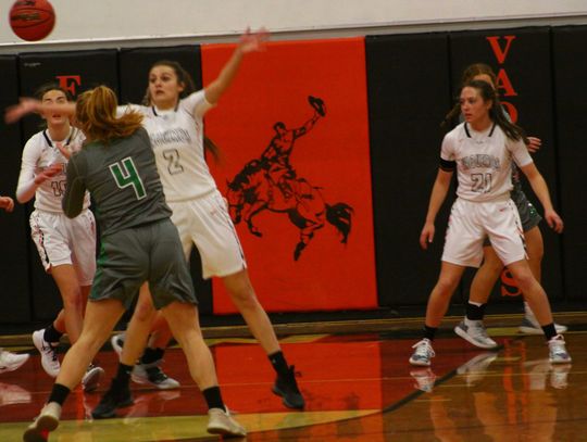 Girls basketball: Vaqueros end Fallon’s 66-game league win streak