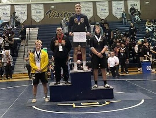 Glass claims state title, Vaqueros capture five medals at State Wrestling Tournament
