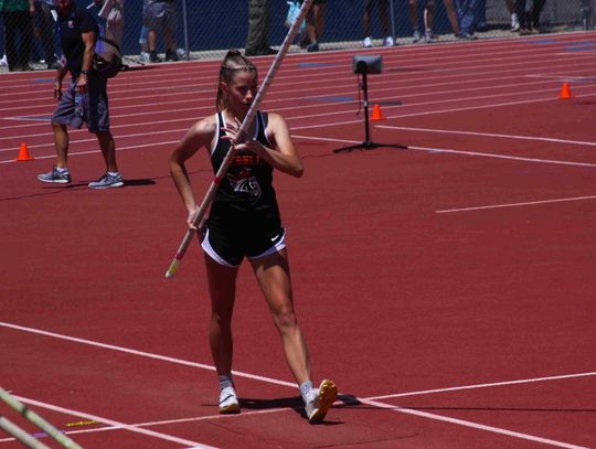 Johnson’s second consecutive state pole vault championship highlights State track meet for Vaqueros