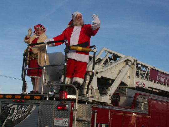 Photos: Fernley Hometown Christmas Parade