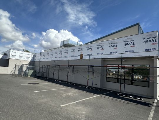 Pool reopening pushed back because of roof material delays