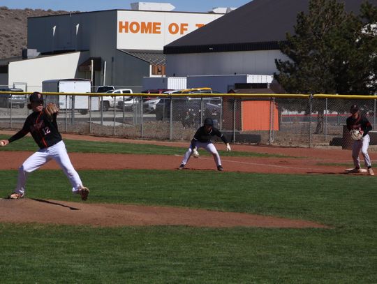 Pryor’s home run powers Vaqueros Northern 3A tournament