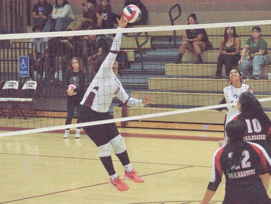 Pyramid Lake sweeps Carlin in straight sets