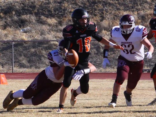 Strong second half carries Vaqueros past Elko