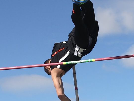 Track: Vaquero teams win Lyon County Championships