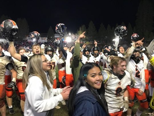 Vaqueros come back to beat Truckee in first round of playoffs