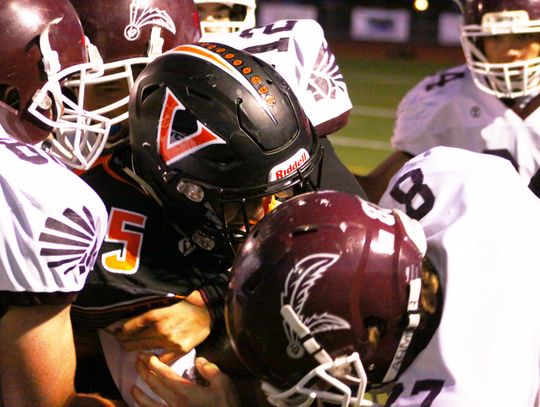 Vaqueros host Truckee with No. 1 seed on the line