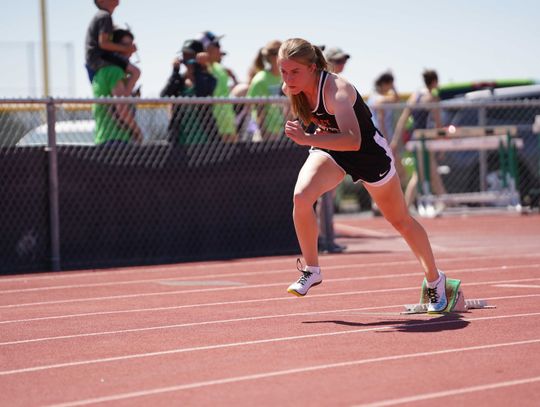 Vaqueros qualify six individuals, six relay teams for State track meet