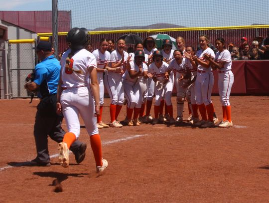 Vaqueros win 3A North softball championship