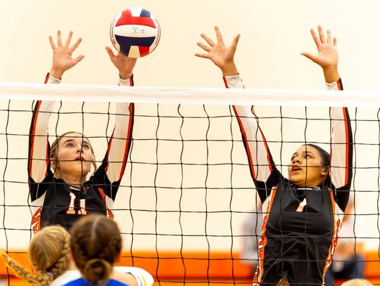Volleyball: Vaqueros open league play this week