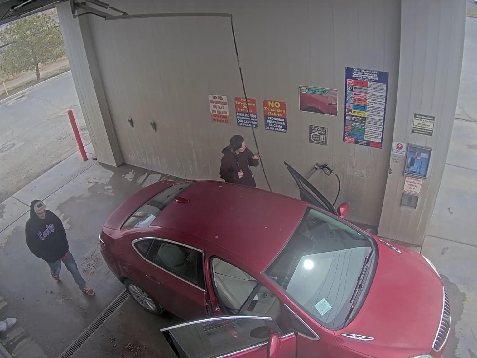 LCSO asking for help identifying car wash burglary suspects