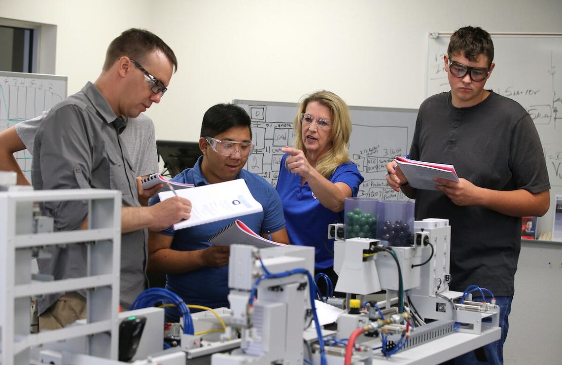 Apply now for full scholarships at WNC in technology-related fields