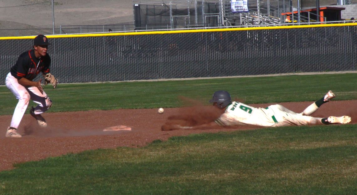 Baseball: Vaqueros take two of three from Fallon