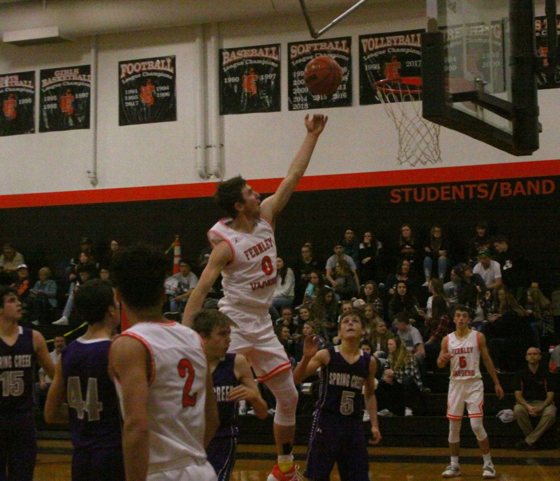 Boys basketball: Vaqueros come away with weekend split