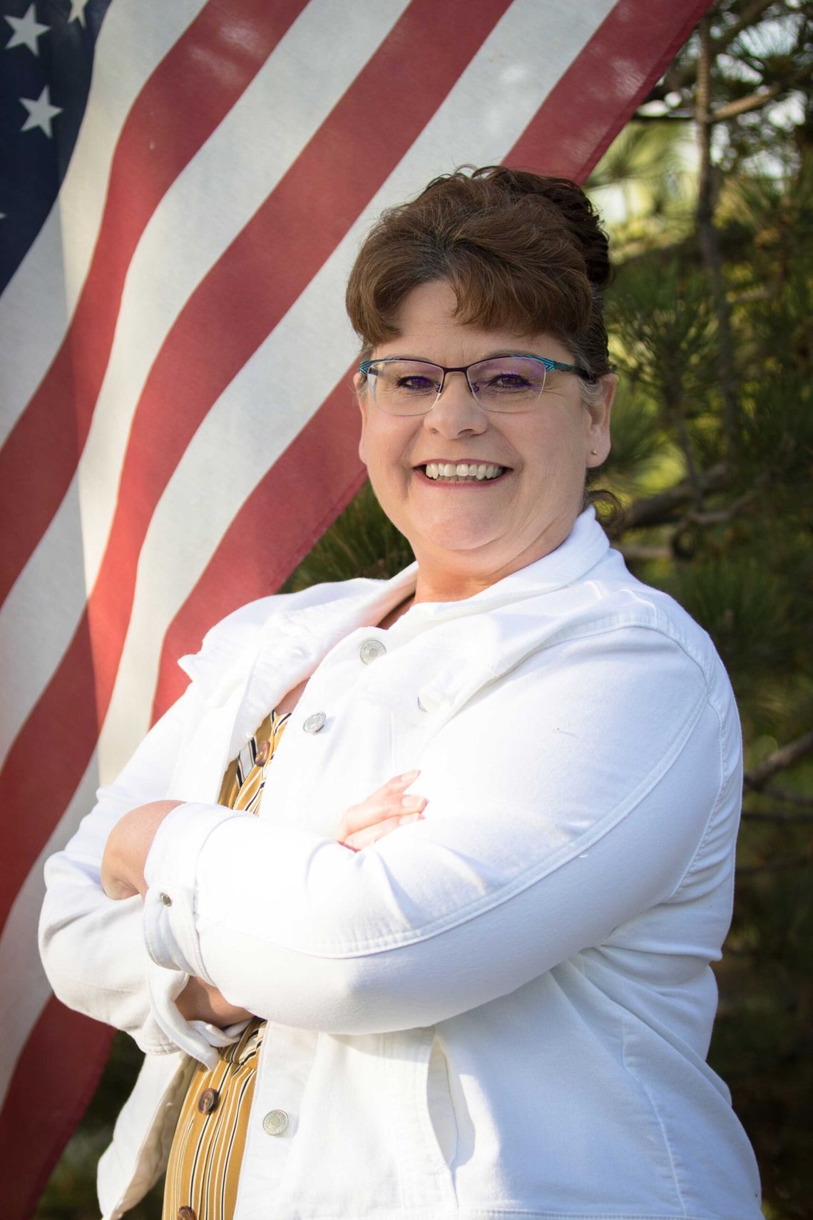 Clerk/Treasurer candidate Staci Lindberg thanks supporters