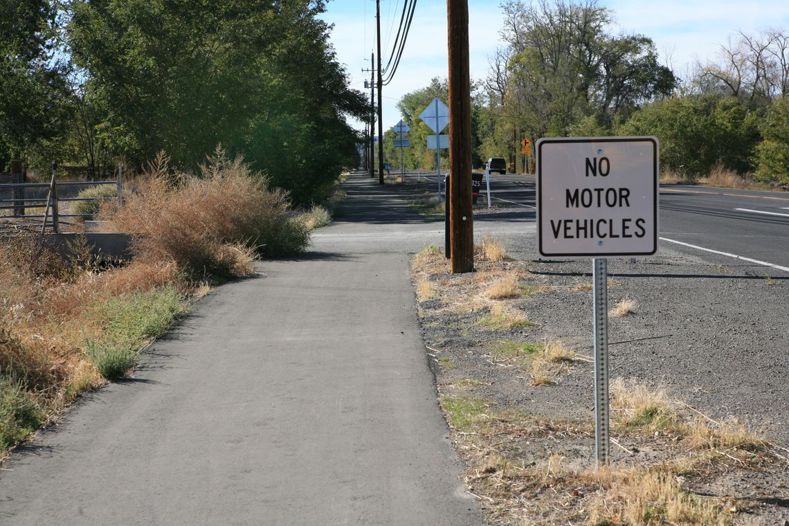 Council approves bike path extension Council approves bike path extension