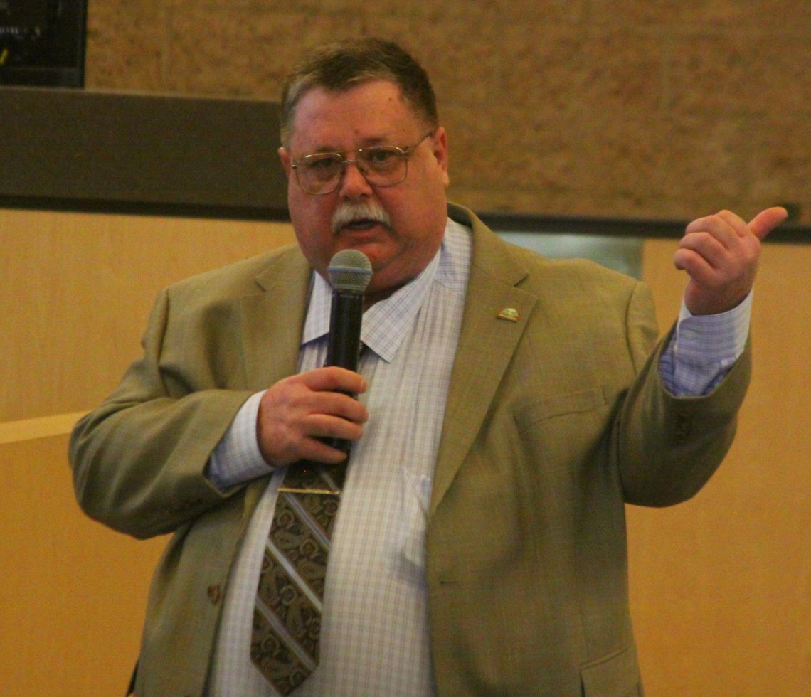 Edgington faces questions at Coffee With the Mayor