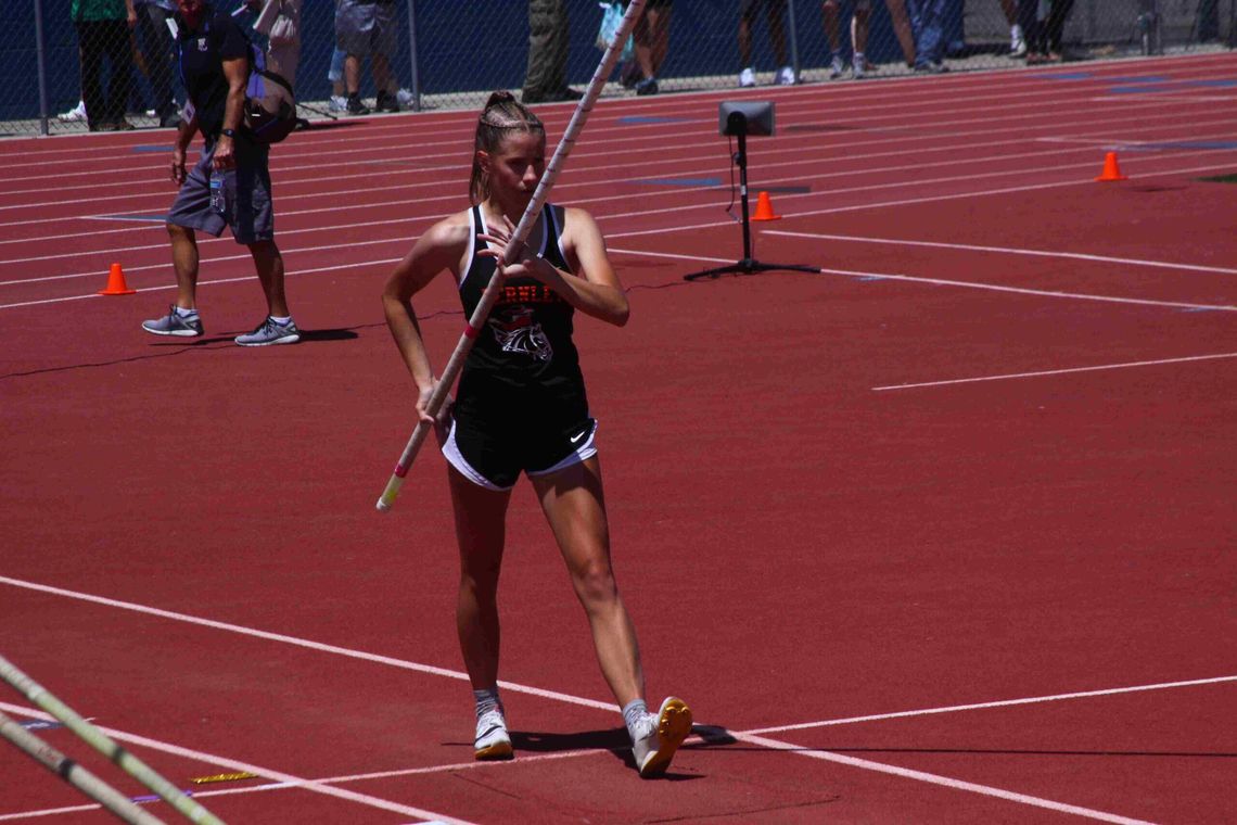 Johnson’s second consecutive state pole vault championship highlights State track meet for Vaqueros