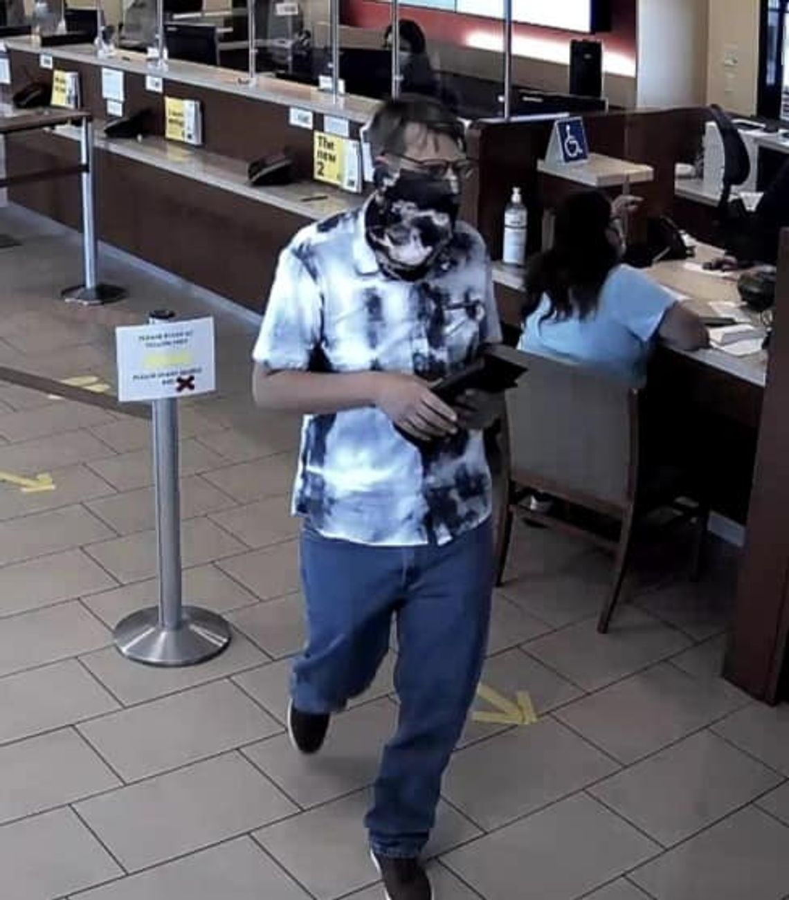 LCSO looking for man who attempted to rob Wells Fargo