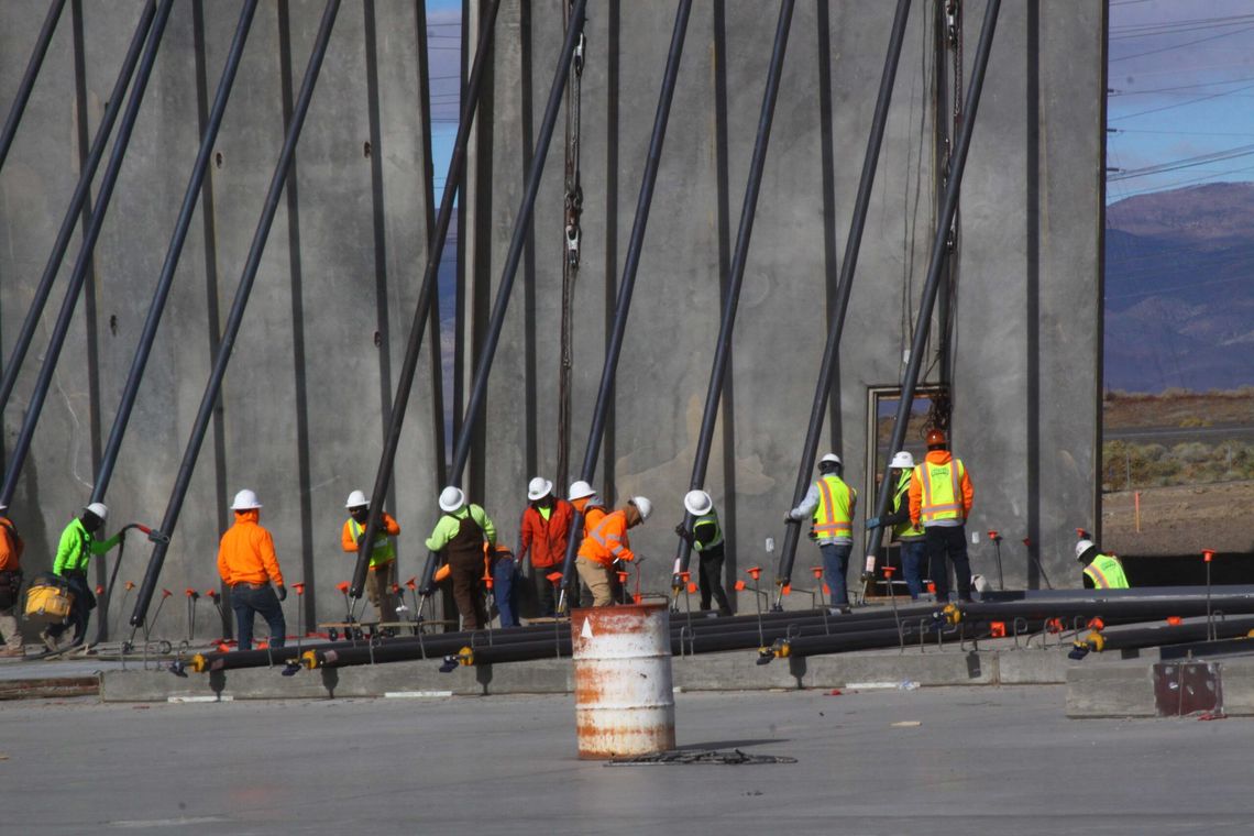 Mark IV Capital celebrates Tilt of Walls for first building at Victory Logistics District