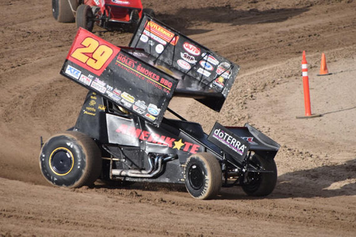 Rain spoils sprint car race
