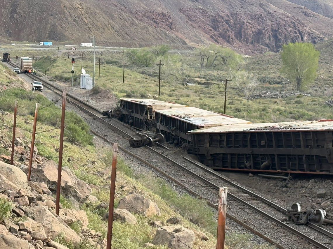 Report says broken rail caused March 27 train derailment near USA Parkway