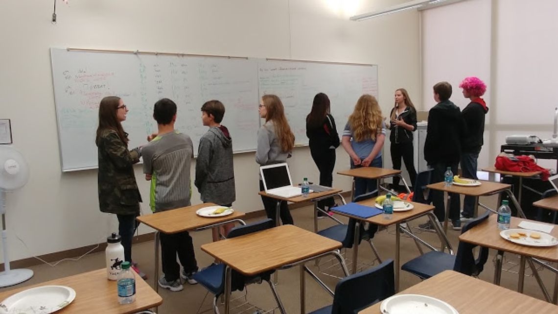 Silverland Русский 308 Club helps students learn and practice Russian