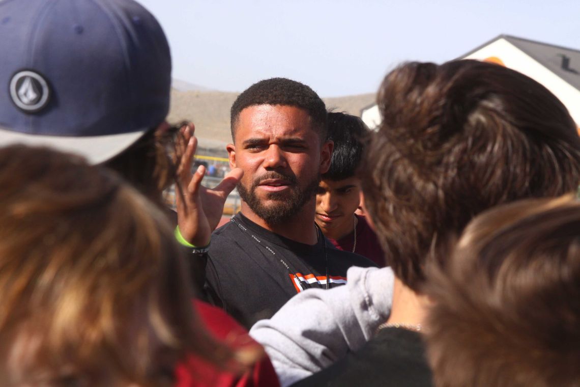 Sloan replaces Ward as Vaqueros’ head football coach