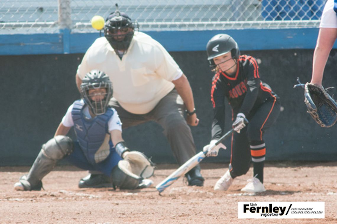Softball: Vaqueros claim #2 seed for league tournament