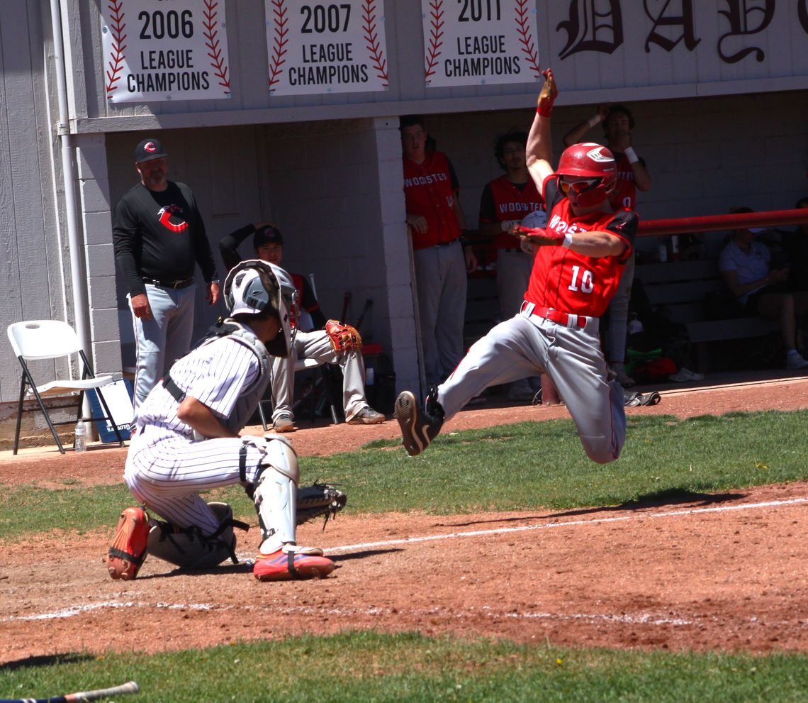 Vaquero comebacks fall short in regional baseball tournament