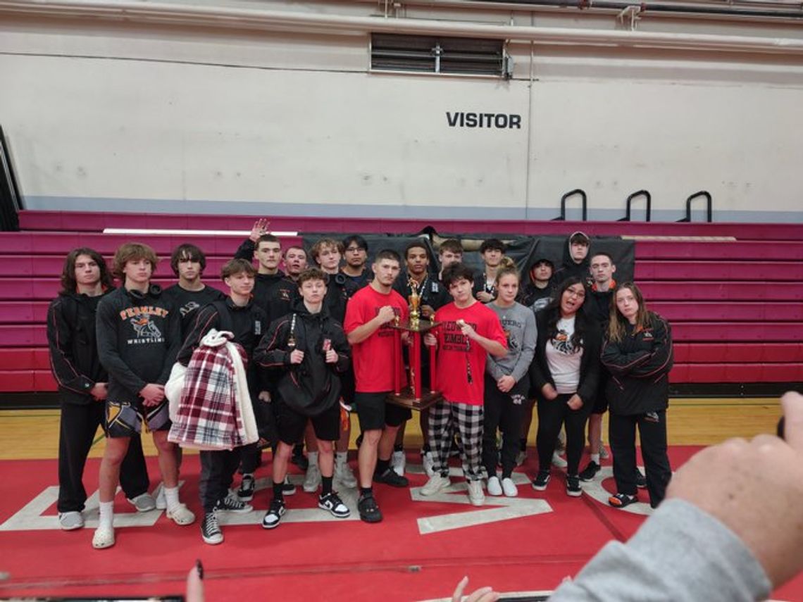 Vaquero wrestlers win Redwood Rumble, go 3-2 at Wilkins Invitational