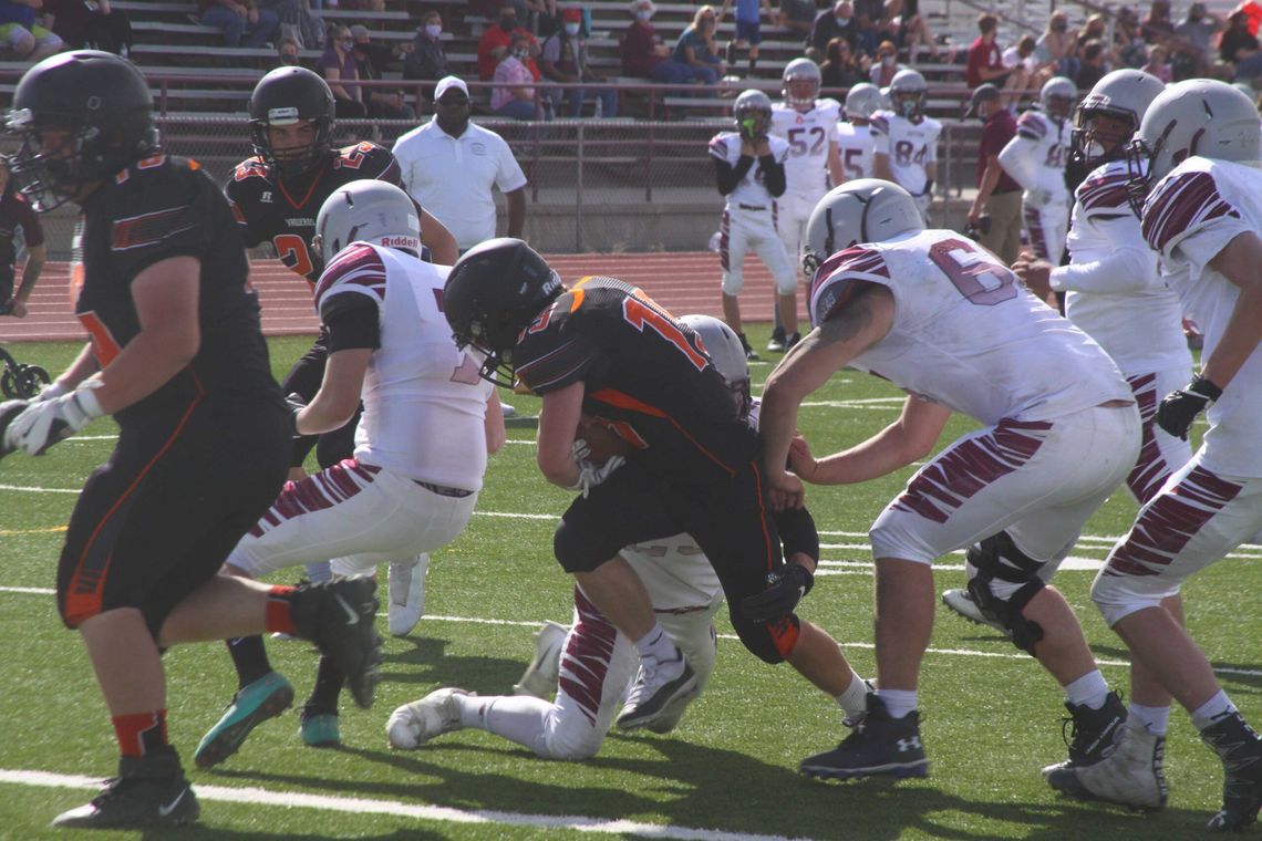 Vaqueros end season with rout of Dayton