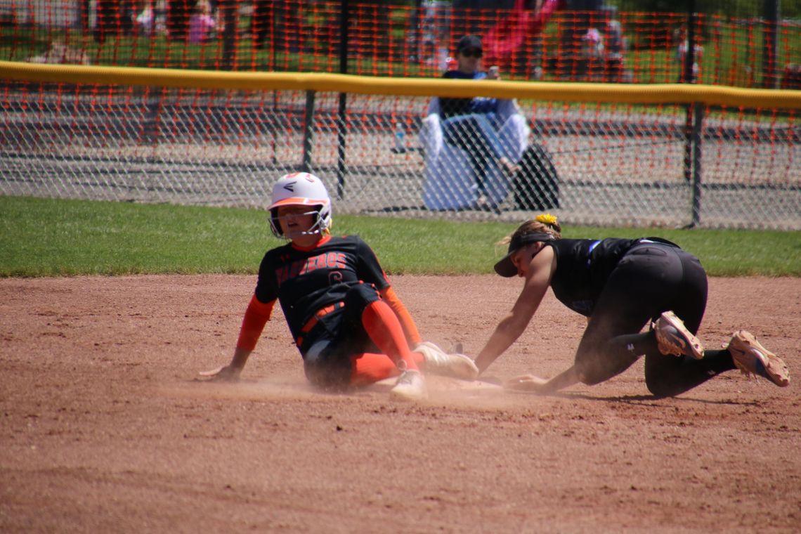 Vaqueros head to State after winning league softball title