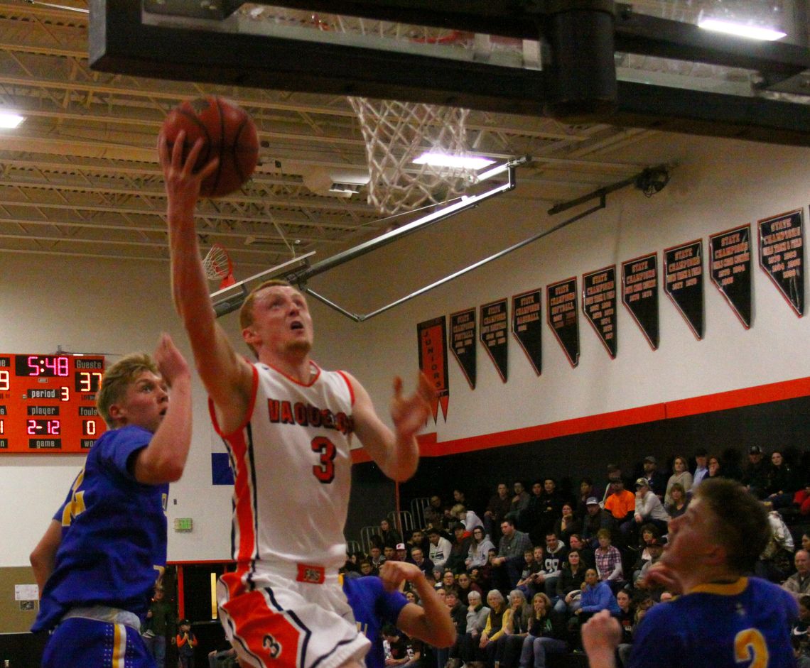 Vaqueros roll past Spring Creek