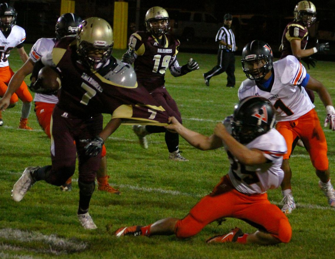 Vaqueros rout Sparks to set up first place showdown at Spring Creek