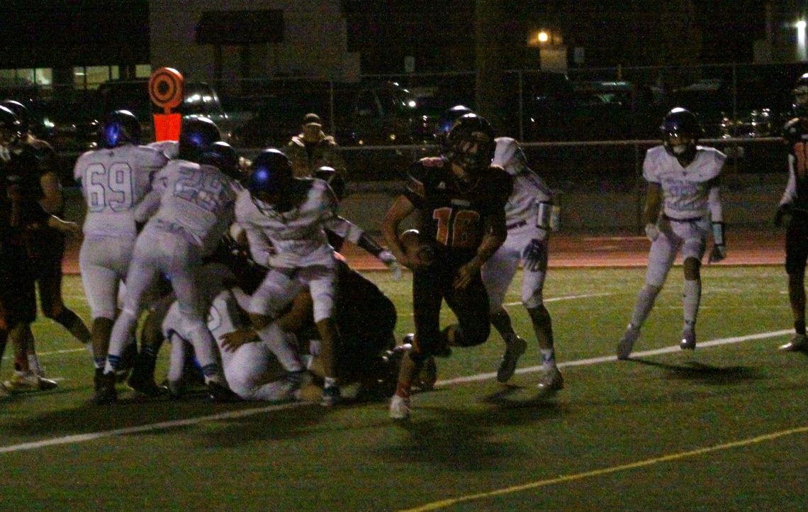 Vaqueros trounce South Tahoe to rejoin league race