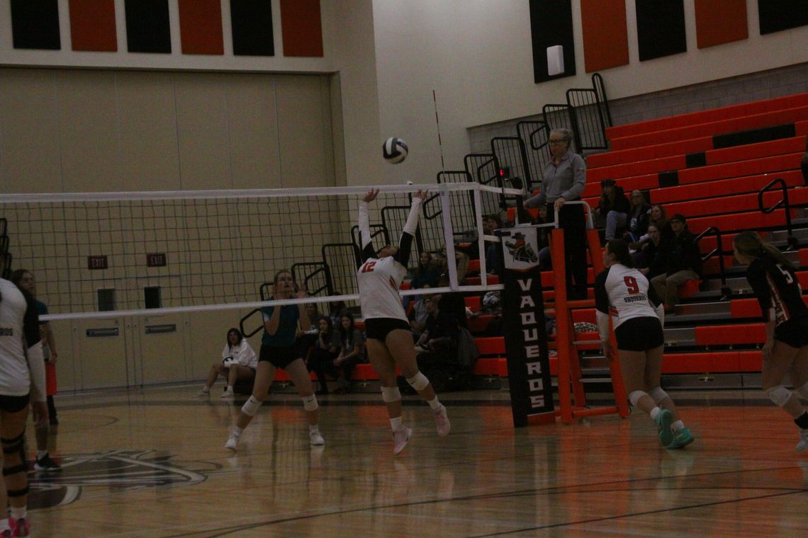 Volleyball: Vaqueros spike North Valleys; face Truckee for trip to State